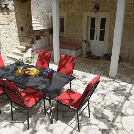 Traditional Croatian Stone House Villa Ploce (Dubrovnik-Neretva)